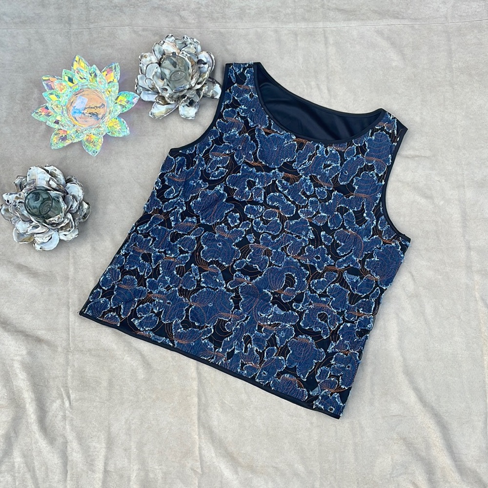 💙 Denim Floral Textured Woman Tank Top - L